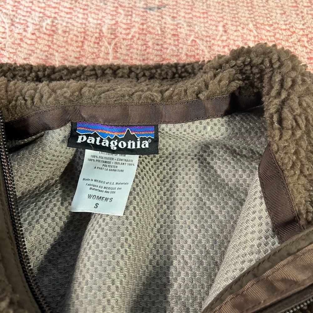 Women jacket Patagonia brand in very good condition